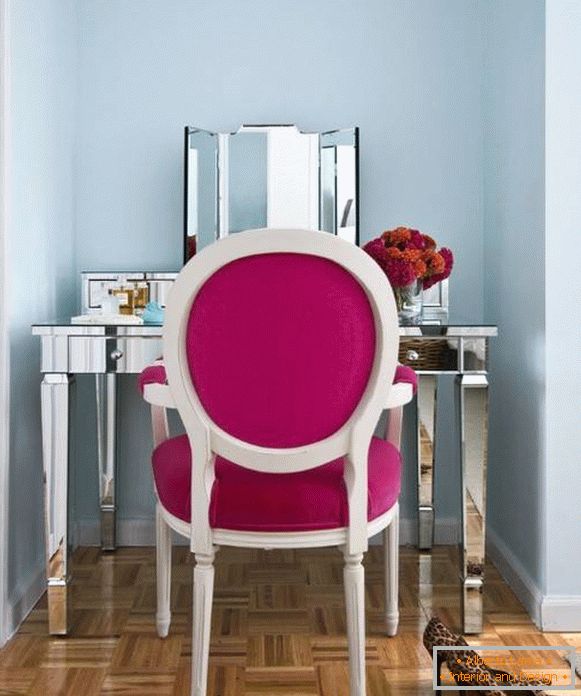 Modern dressing table mirror