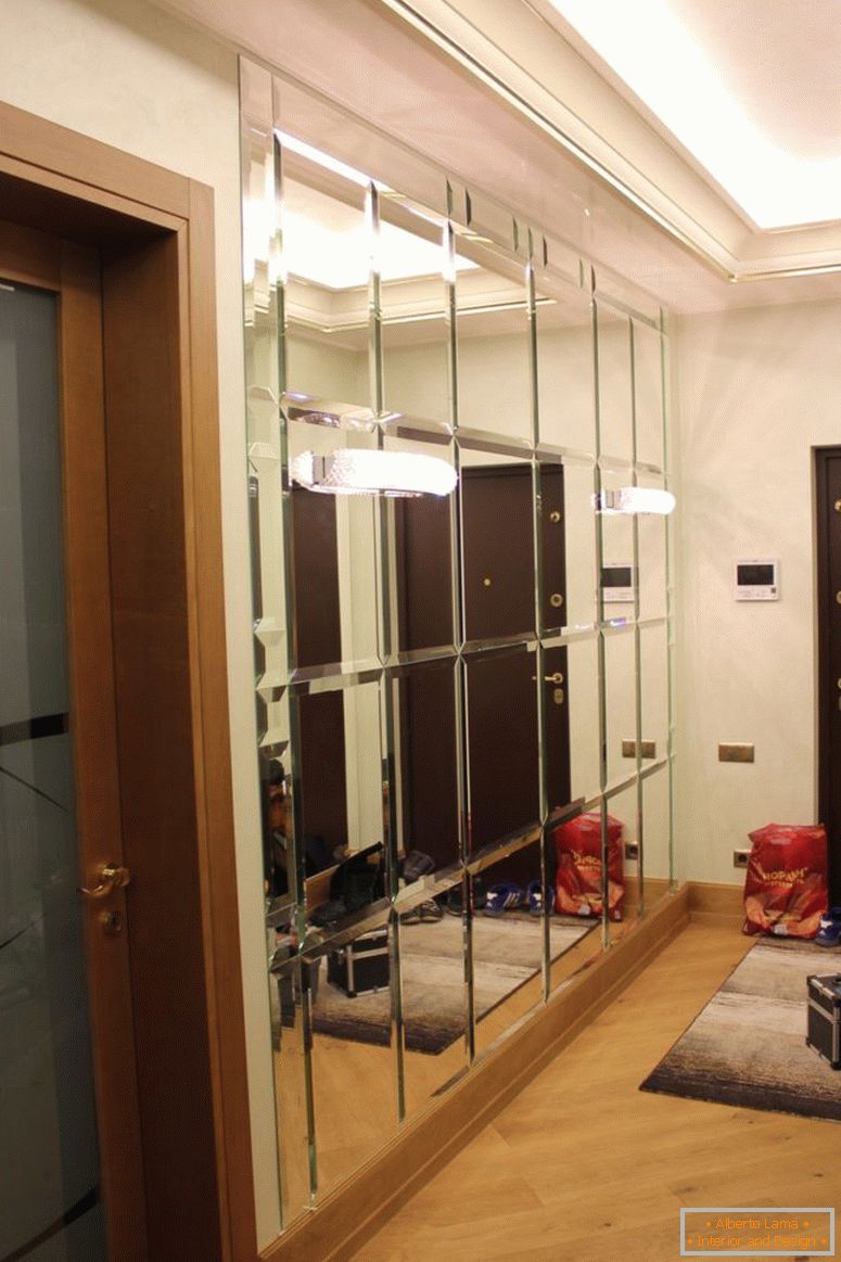 Mirror panel on the wall - 55 photos of ideas in the