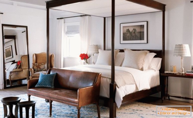 Mirror in the bedroom - photo examples of accommodation in