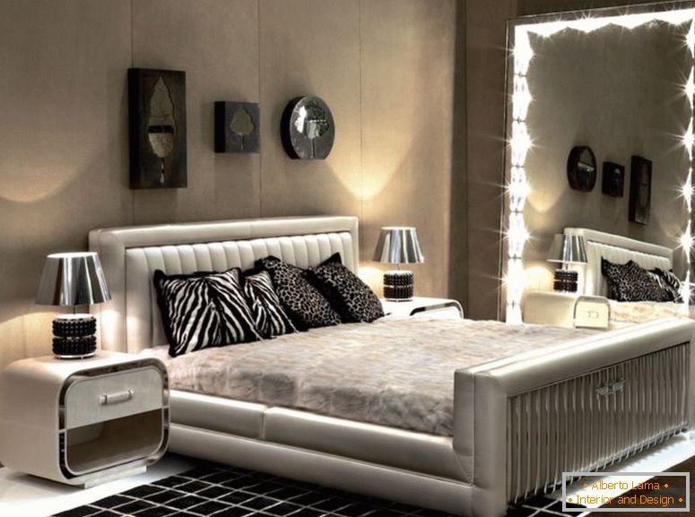 Mirror in the bedroom - photo examples of accommodation in
