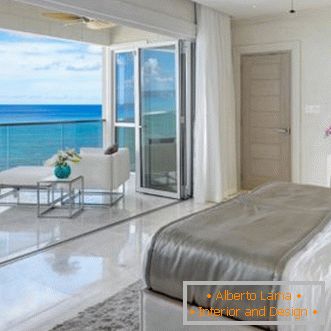 Mirror in the bedroom - photo examples of accommodation in